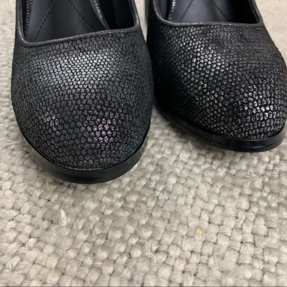 ISOLA block heel pump